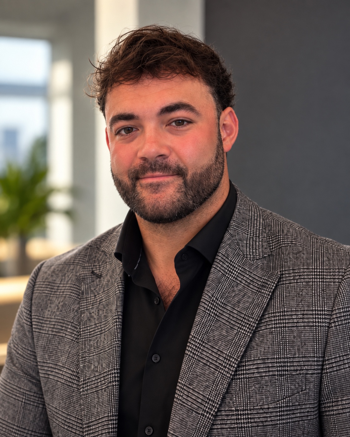 Tristan Newcomb, independent exterior consultant and Navy veteran
